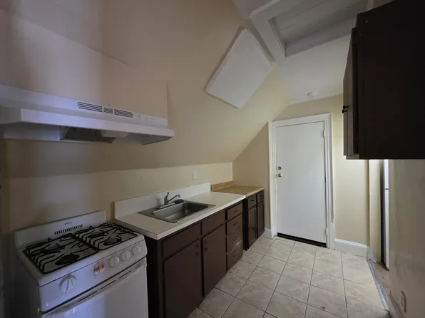 1599 Ella T Grasso Blvd #C, New Haven, CT 06511