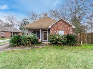 34874 Saint Regis Ct, Denham Springs, LA 70706