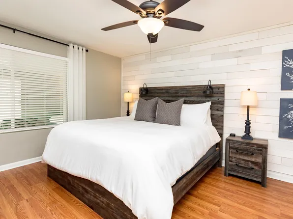 243 Leisure Lake Dr, Warner Robins, GA 31088