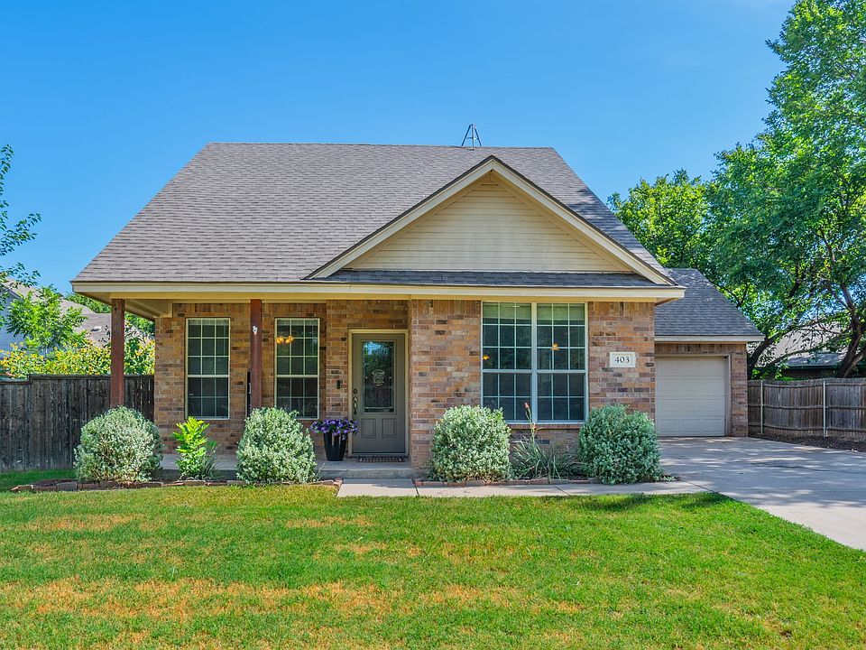 1st image of 403 Summer Tree Ln