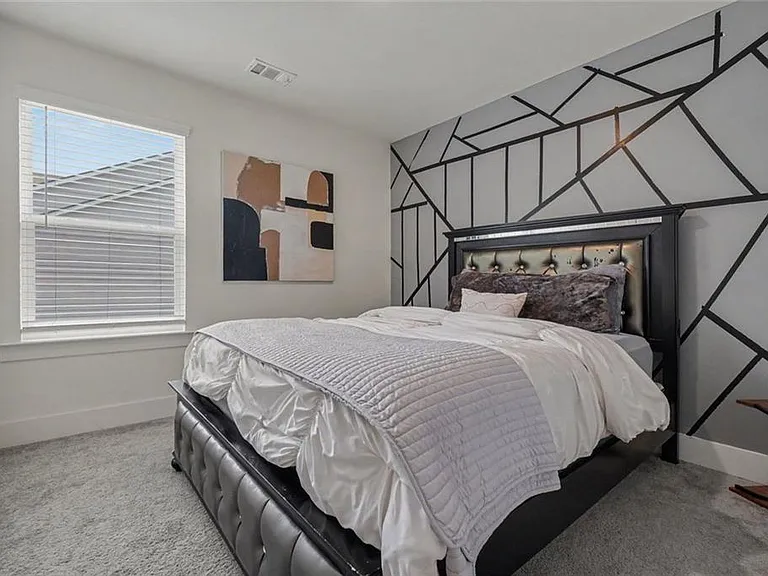 7740 Baron Rd — Photo 16