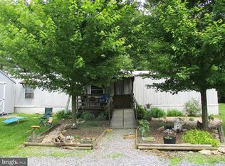 31 Old Mountain Rd, Bethel, PA 19507