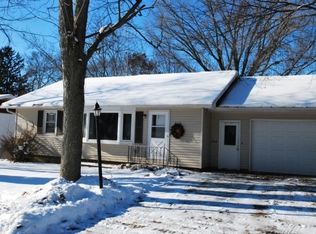 210 Highland St, Mount Horeb, WI 53572