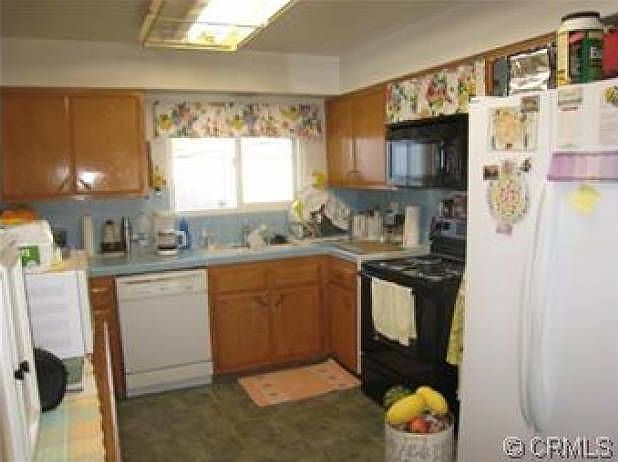 2nd image of 27030 Wentworth Dr