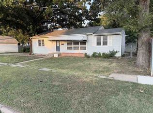 315 S Poplar St, Newton, KS 67114