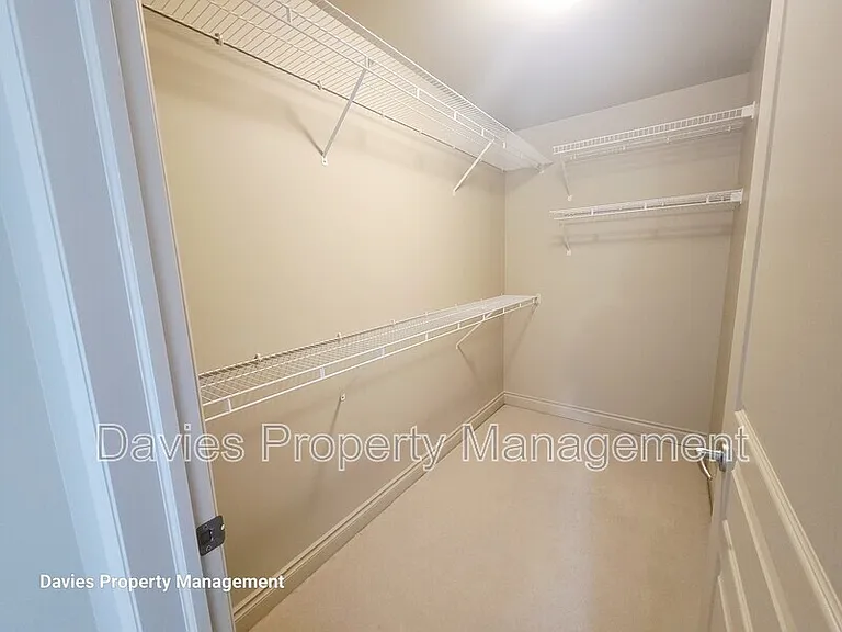 10319 111th St NW #508 — Photo 9
