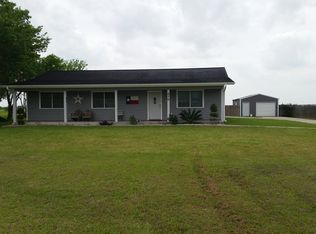 576 Burkhart Rd, Victoria, TX 77905