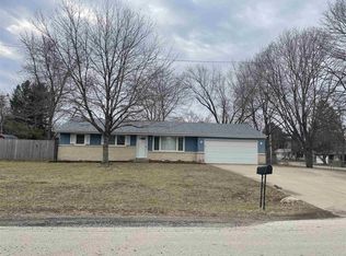 1307 Ryan St, Machesney Park, IL 61115