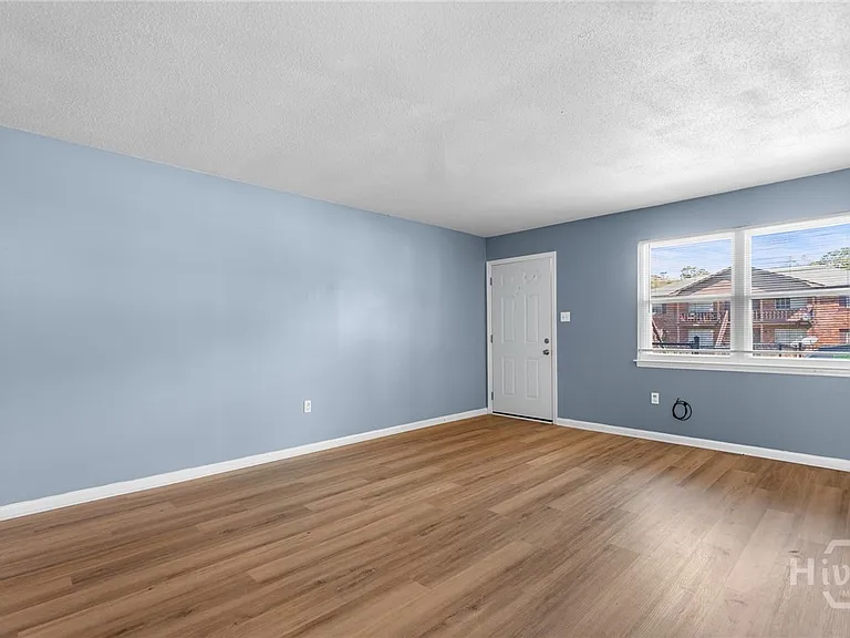 2511 Oak Forest Dr #B — Photo 5