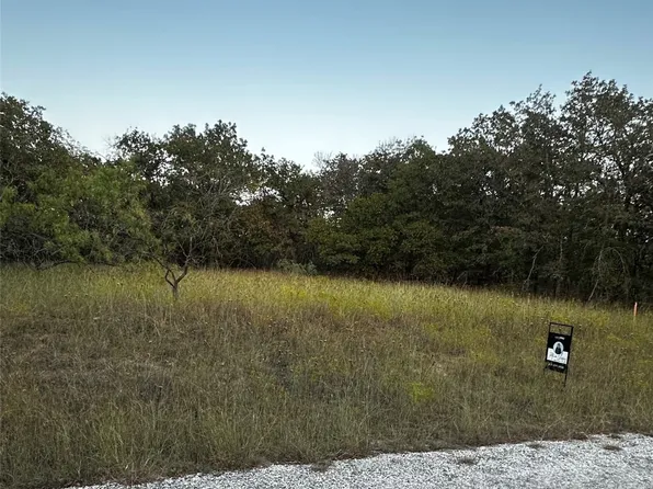 6 Roberts Cir, Bridgeport, TX 76426