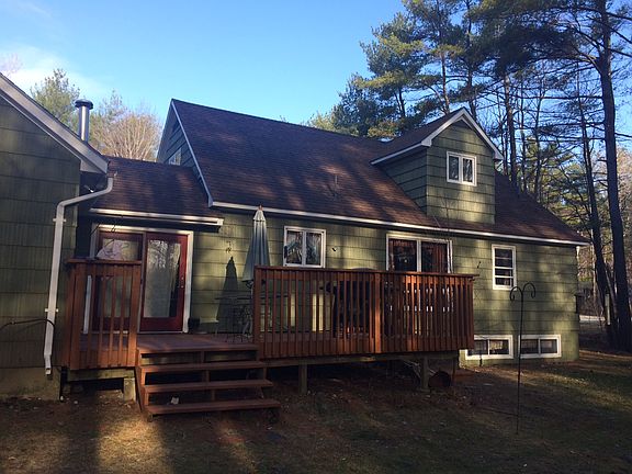 4th image of 95 Woodridge Dr.