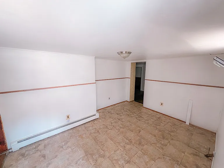 109 L St — Photo 13