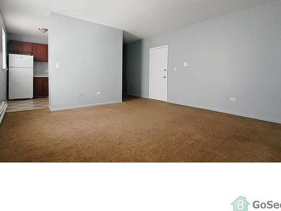 2nd image of 4437 S Greenwood Ave #211