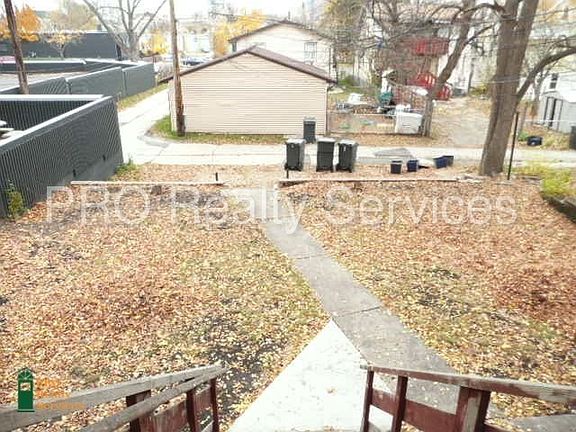 5th image of 260 Irving Ave N #2