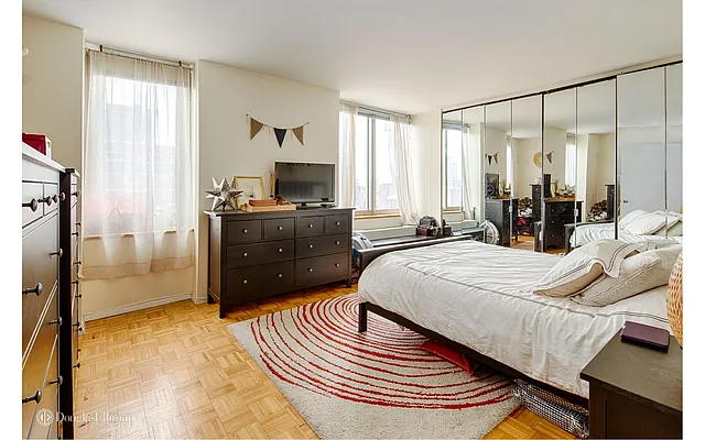 Rented by Douglas Elliman | media 5