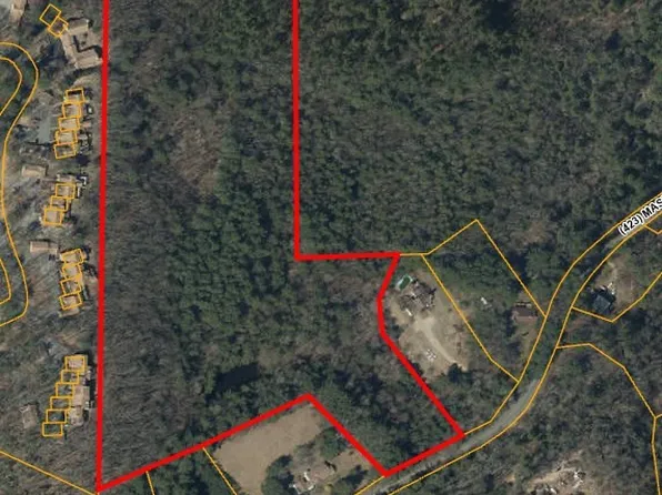 30 Mashapaug Rd, Sturbridge, MA 01566