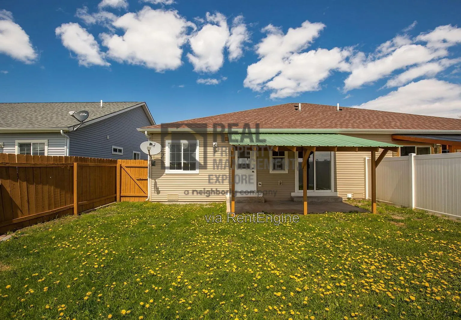 3 bed, 2.0 bath, 1320 sqft, $2,495 — Photo 4