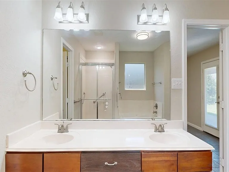 2301 White Wing Dr — Photo 12