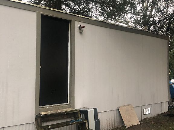 3rd image of 1518 Bowie St