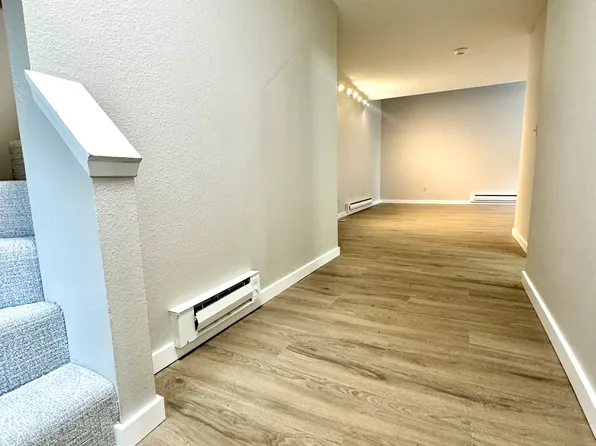 720 141st Ln SE #727, Bellevue, WA 98007