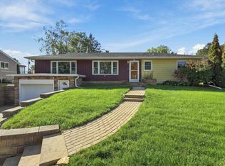 554 W Church St, Belleville, WI 53508