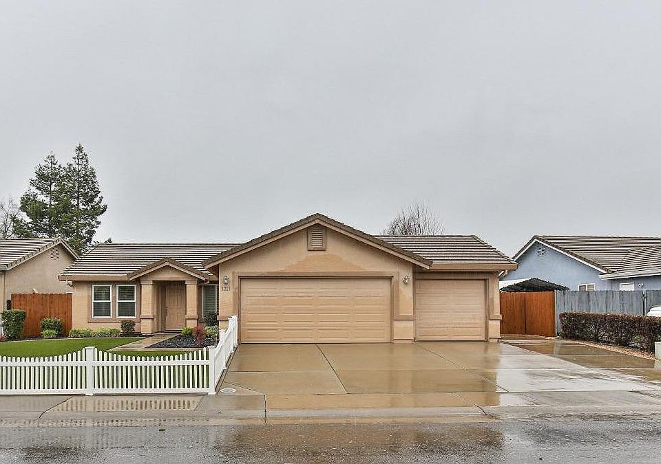 1st image of 1213 Hiddenwood Dr
