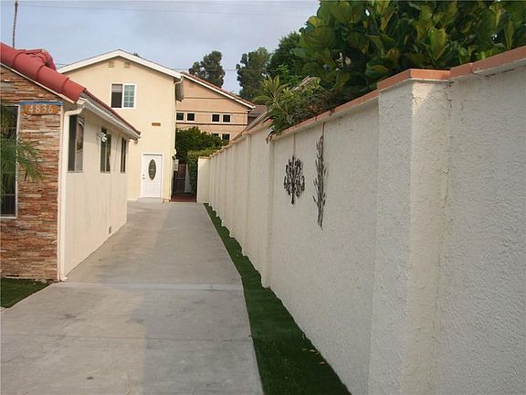3rd image of 4838 Topanga Canyon Blvd