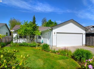 1929 S 8th St, Cottage Grove, OR 97424