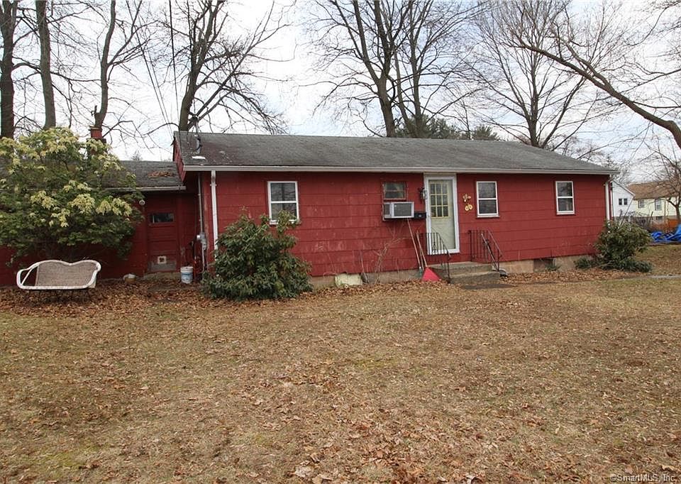2nd image of 44 Forest St