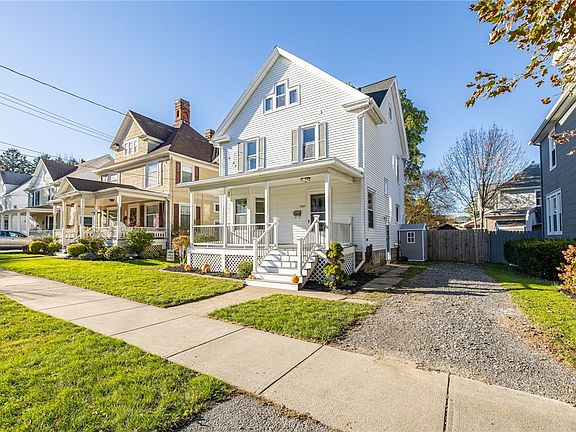 2nd image of 340 Washington St