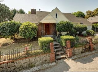 236 NE Holman St, Portland, OR 97211