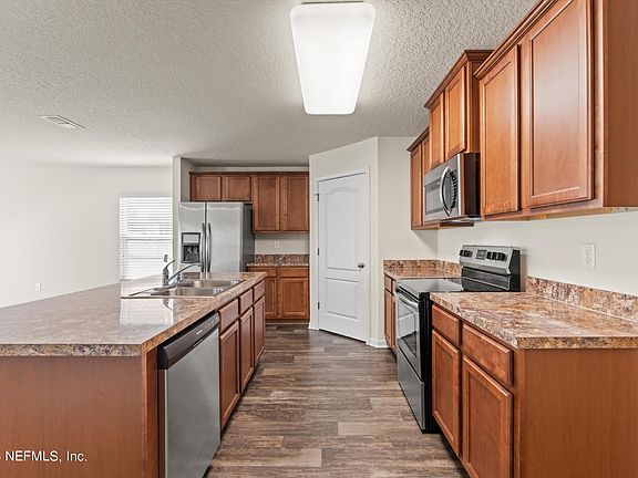 5th image of 2423 SOTTERLEY Lane
