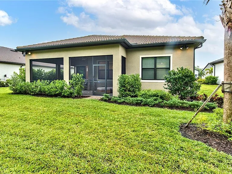 14223 Wild Timber Ct — Photo 35