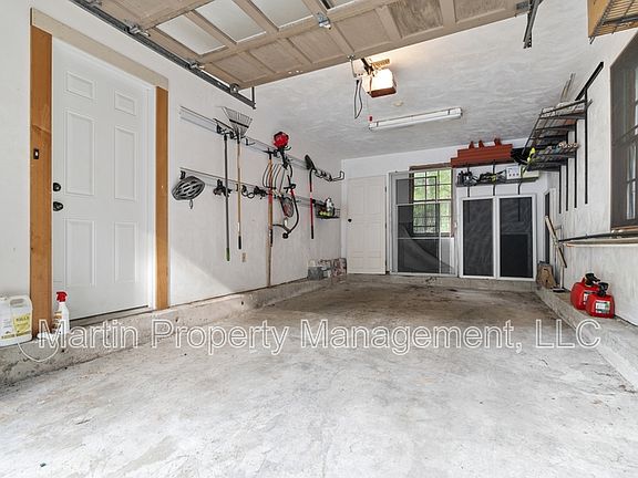 3rd image of 145 Concord Rd
