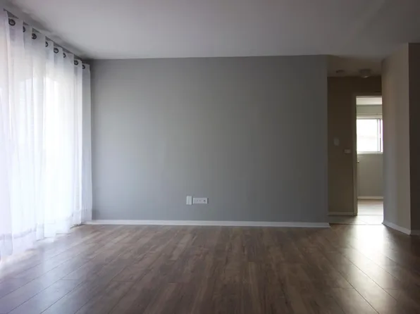 10530 Parkside Ave, Chicago Ridge, IL 60415