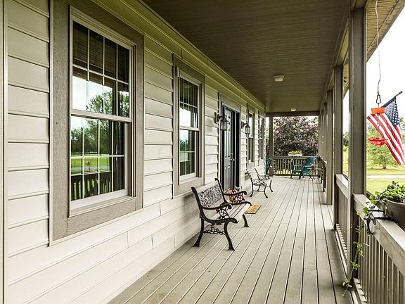 4th image of 333 Aberdeen Dr