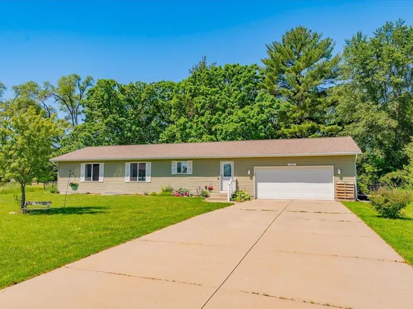 2408 Wild Rose Ct, Portage, WI 53901