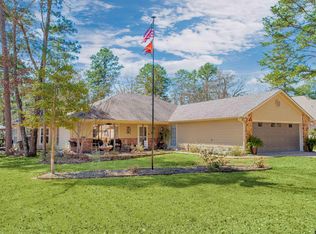 251 Green Meadow Trl, Holly Lake Ranch, TX 75765