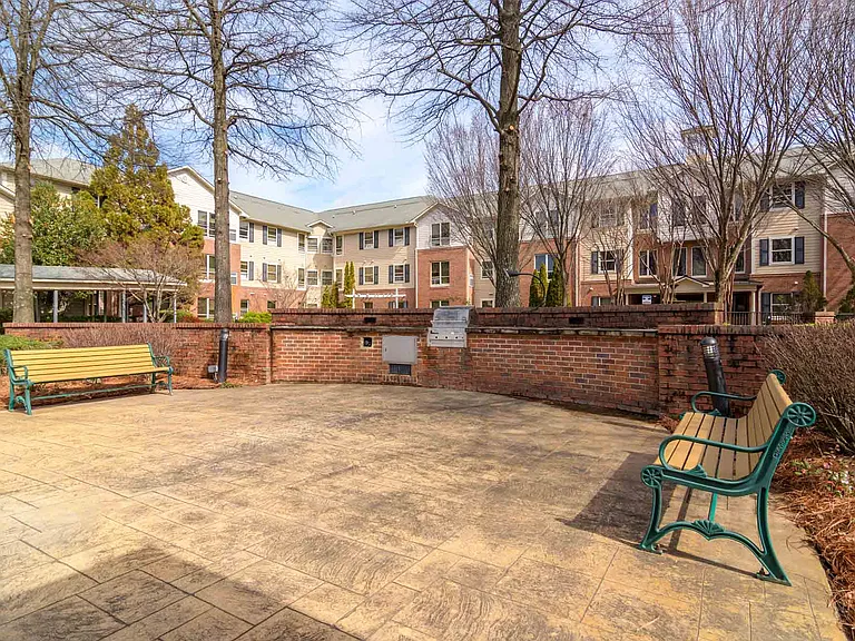 Princeton Court Senior Residences — Photo 20