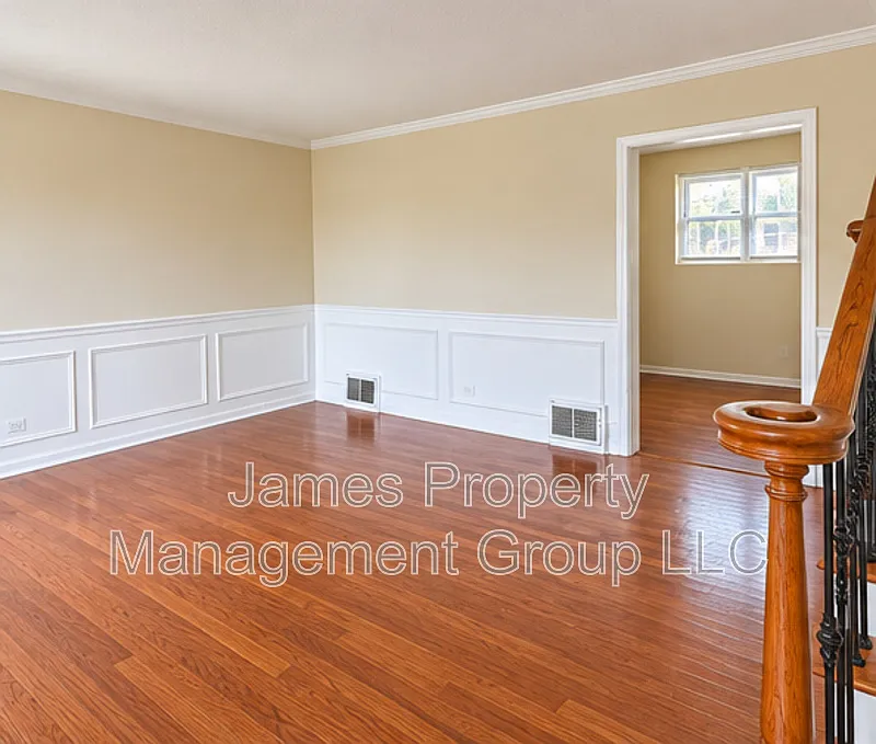2 bed, 1.5 bath, 1080 sqft, $1,900 — Photo 4