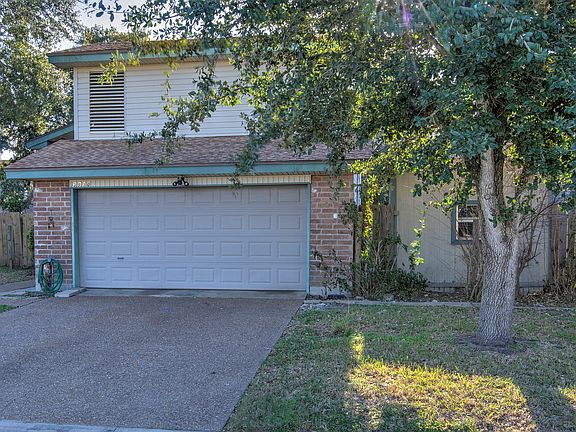 5th image of 3910 Lott Ave