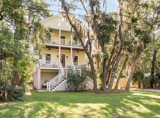 102 Bay Point Rd, Saint Helena Island, SC 29920