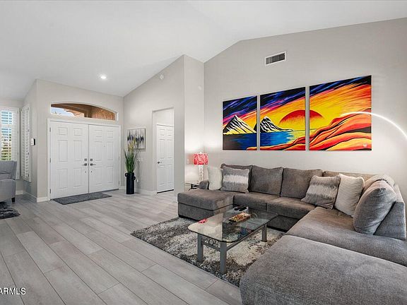 2nd image of 15155 W VIA MANANA --