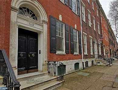 2nd image of 2006 Delancey Pl