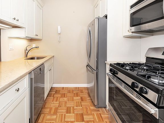4th image of 16 Rockledge Ave APT 2KK1