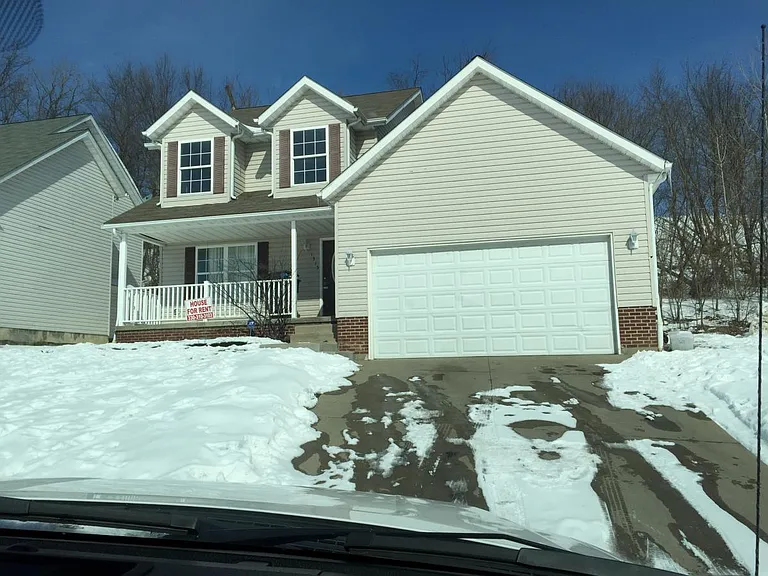 1315 Derbydale Rd — Photo 1