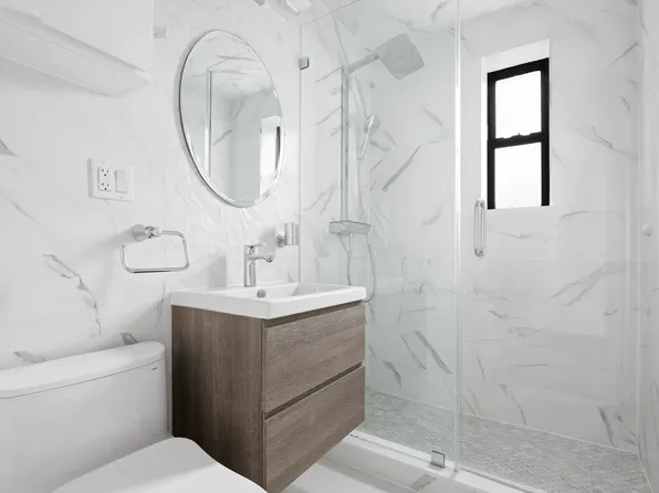 1119 Ocean Parkway image 4 of 11