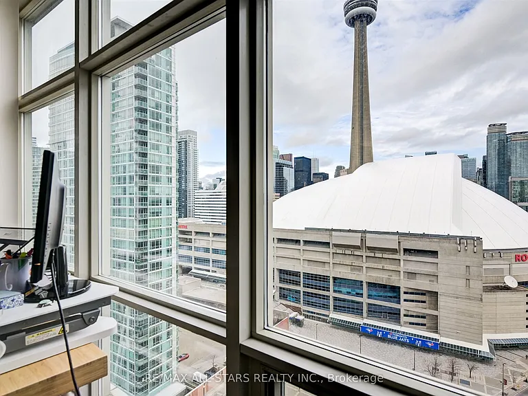 10 Navy Wharf Ct #2307 — Photo 3