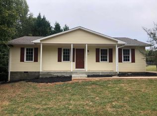 102 Blueberry Ln, Inman, SC 29349