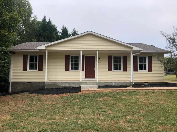 102 Blueberry Ln, Inman, SC 29349
